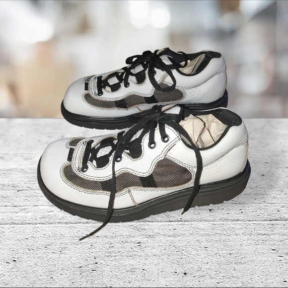 Vintage DR. MARTENS trainer. Size 7 Men's Women's 9 - Picture 4 of 8